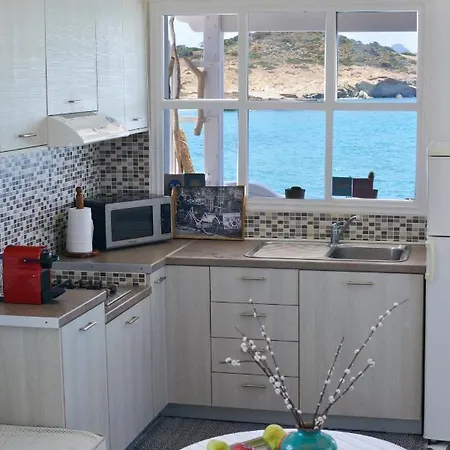 Fisherman's Syrma House * Pachaina