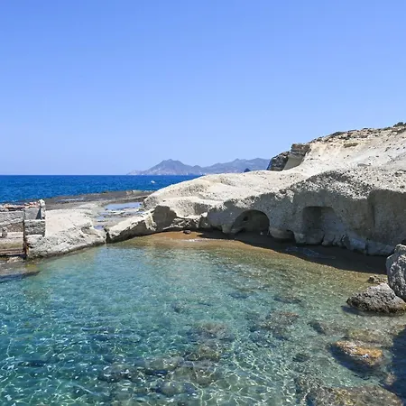 Fisherman's Syrma House * Pachaina