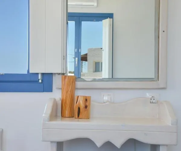 Fisherman's Syrma House * Pachaina