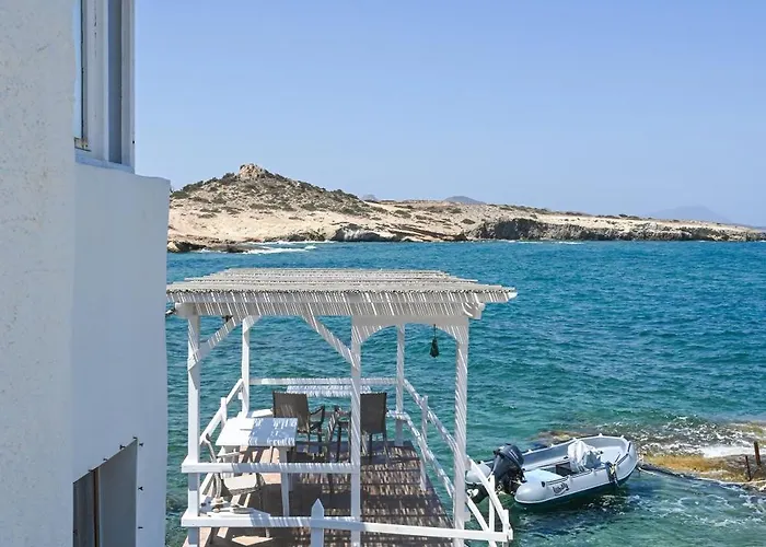 Fisherman's Syrma House