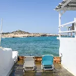Fisherman's Syrma House * Pachaina